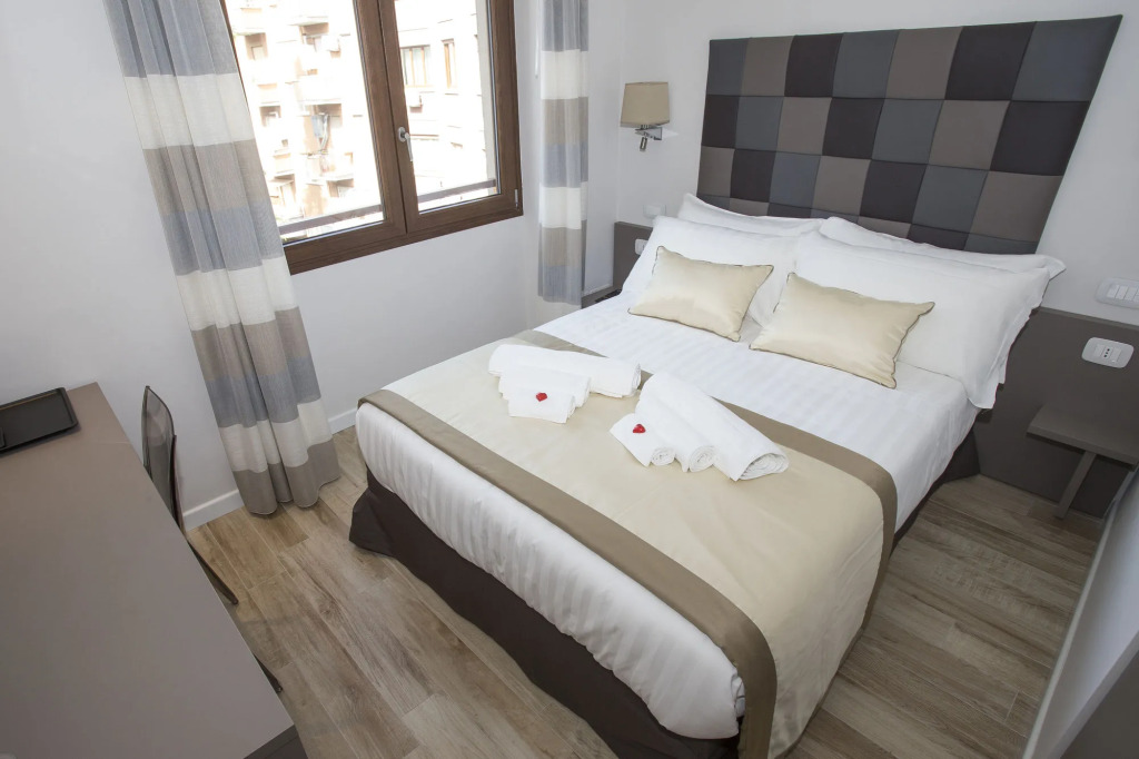 Leonardo Da Vinci Guest House