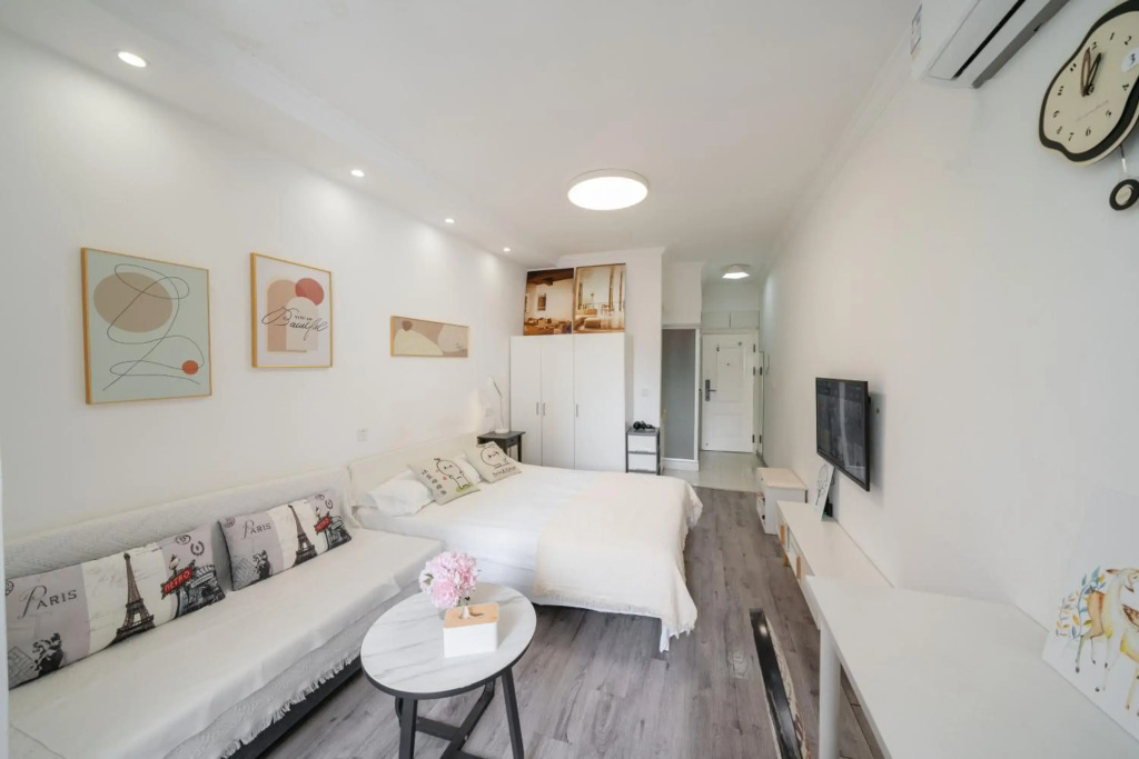 Jingyi Apartment