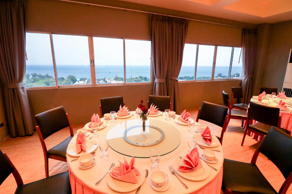 Hua Hin Grand Hotel and Plaza