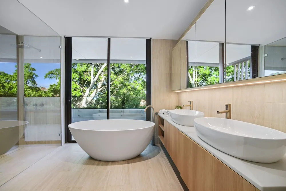 HomeHotel Ultra Luxurious 3 Bedroom Penthouse