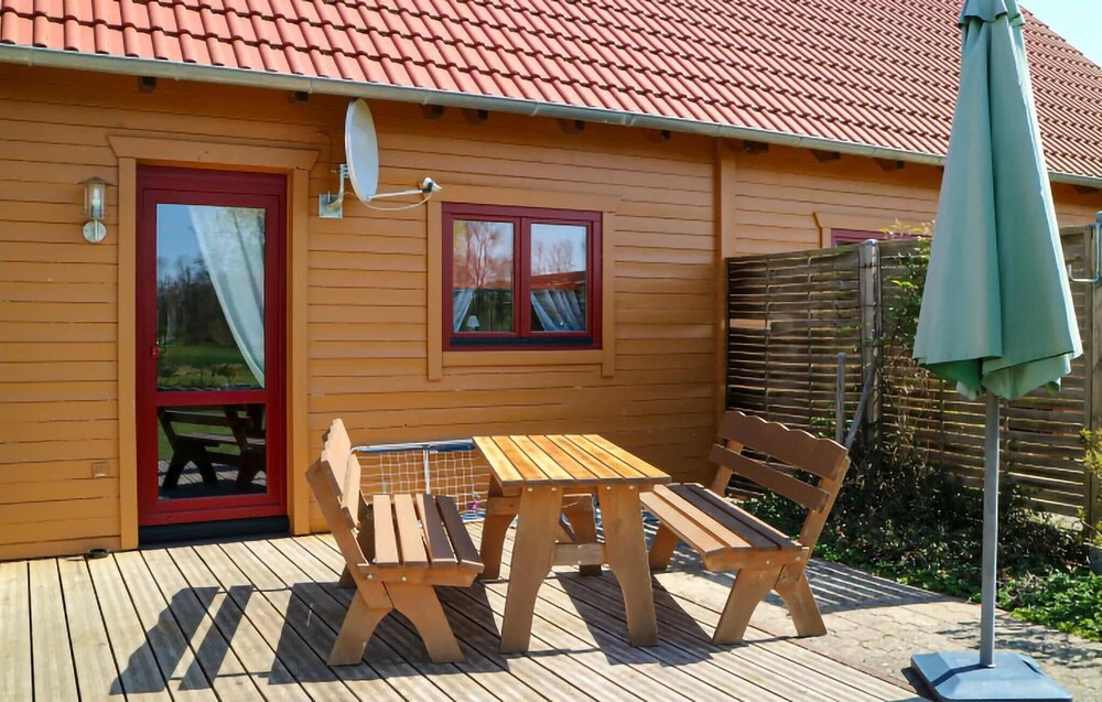 Nice home in Klink-Sembzin w/ WiFi and 2 Bedrooms
