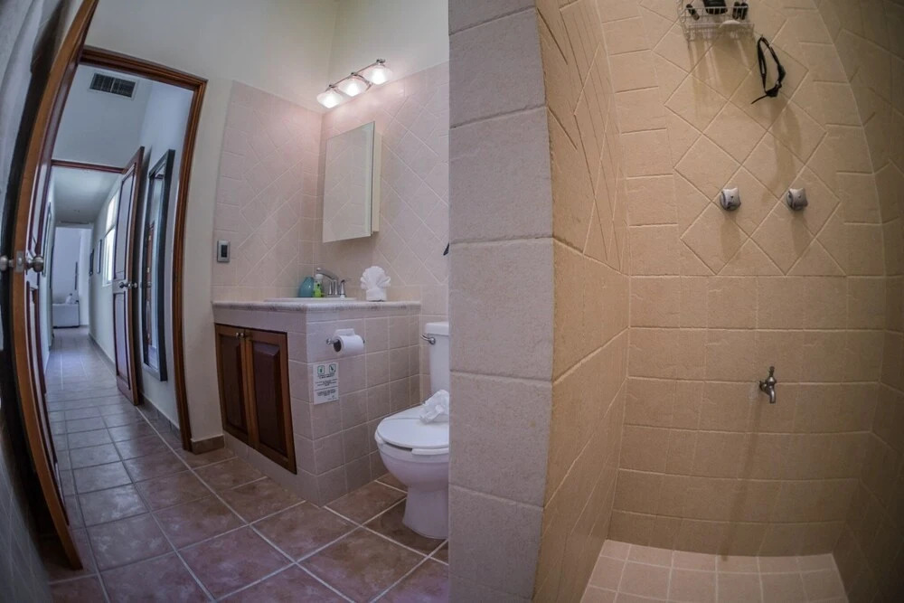 Romanina 1 Condo in the Heart of Playa del Carmen by RedAwning