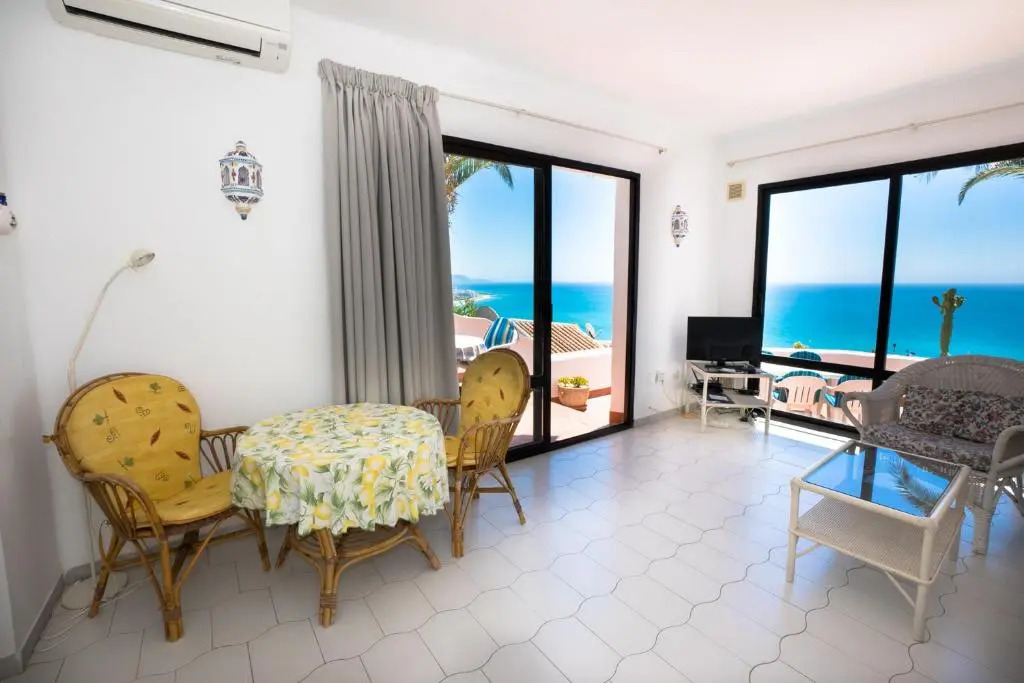 Villa Ladera Panorama - private heated pool