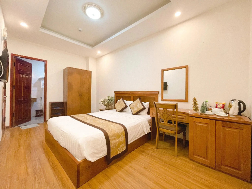 Hồng Tùng Hotel