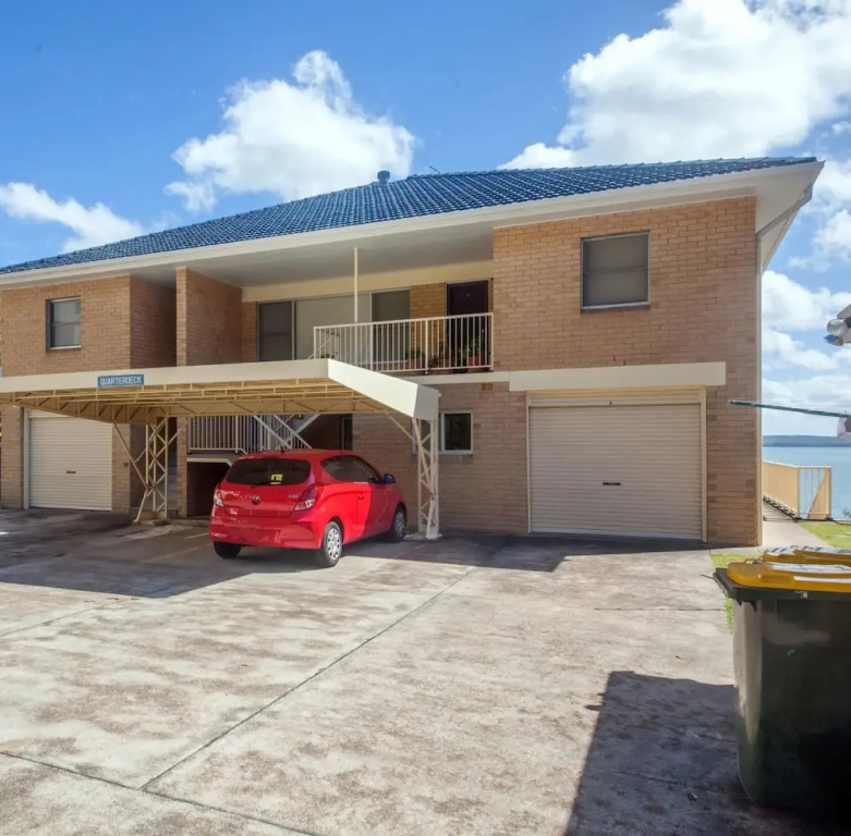 Quarterdeck, Unit 3/12 Magnus Street