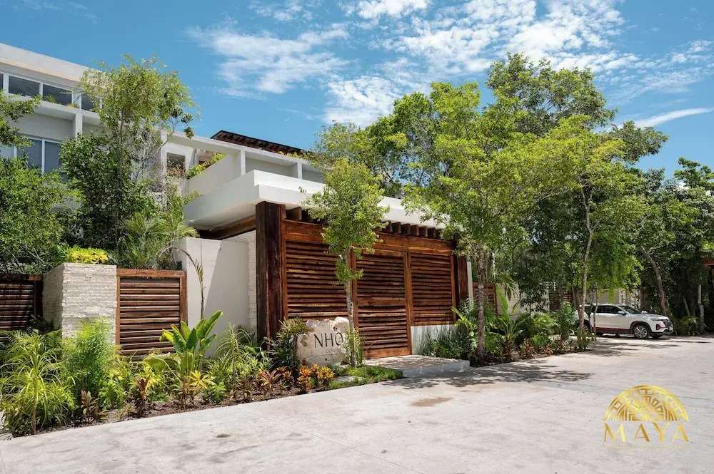 NHOA 101B 1BR Lux Pool access Aldea Zama
