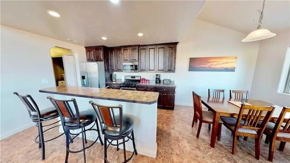 Hidden Valley Oasis ~ 7A1 3 Bedrooms 2.5 Bathrooms Townhouse