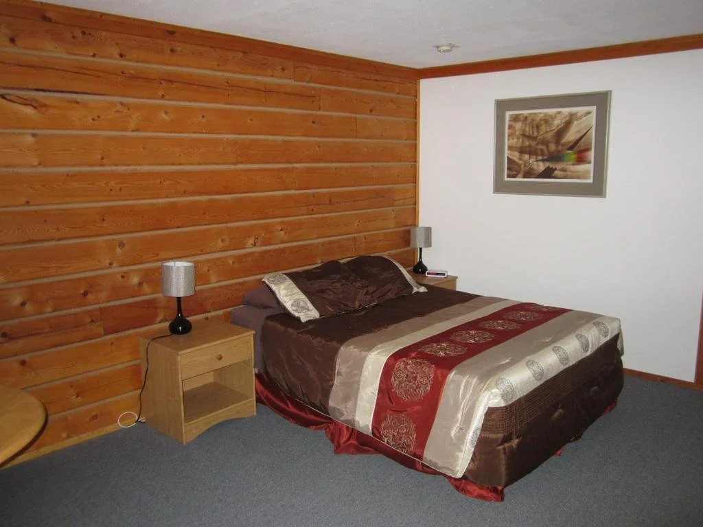 Spirit Lake Lodge