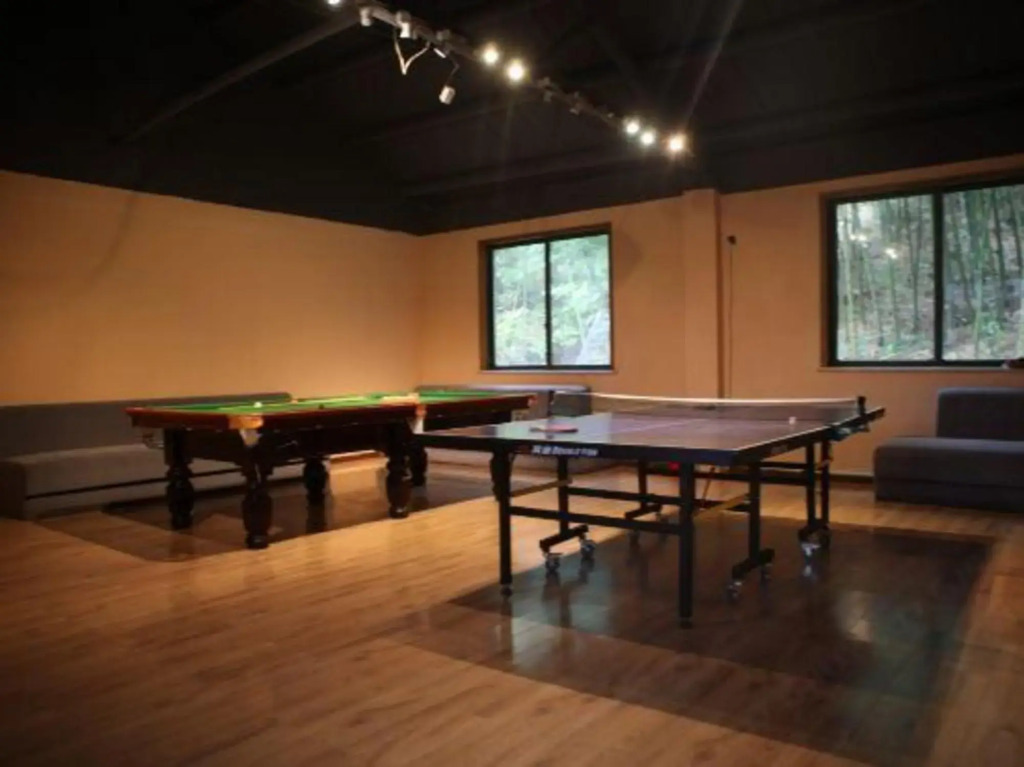 Yuyao 702 Resort