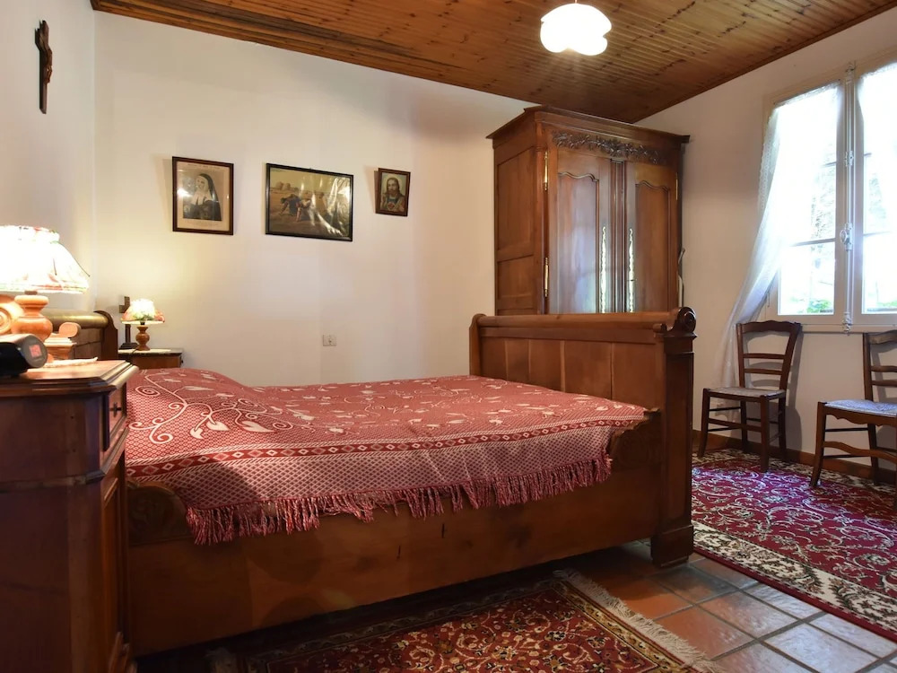 Cozy Holiday Home in Saint-gervais With Beach Near
