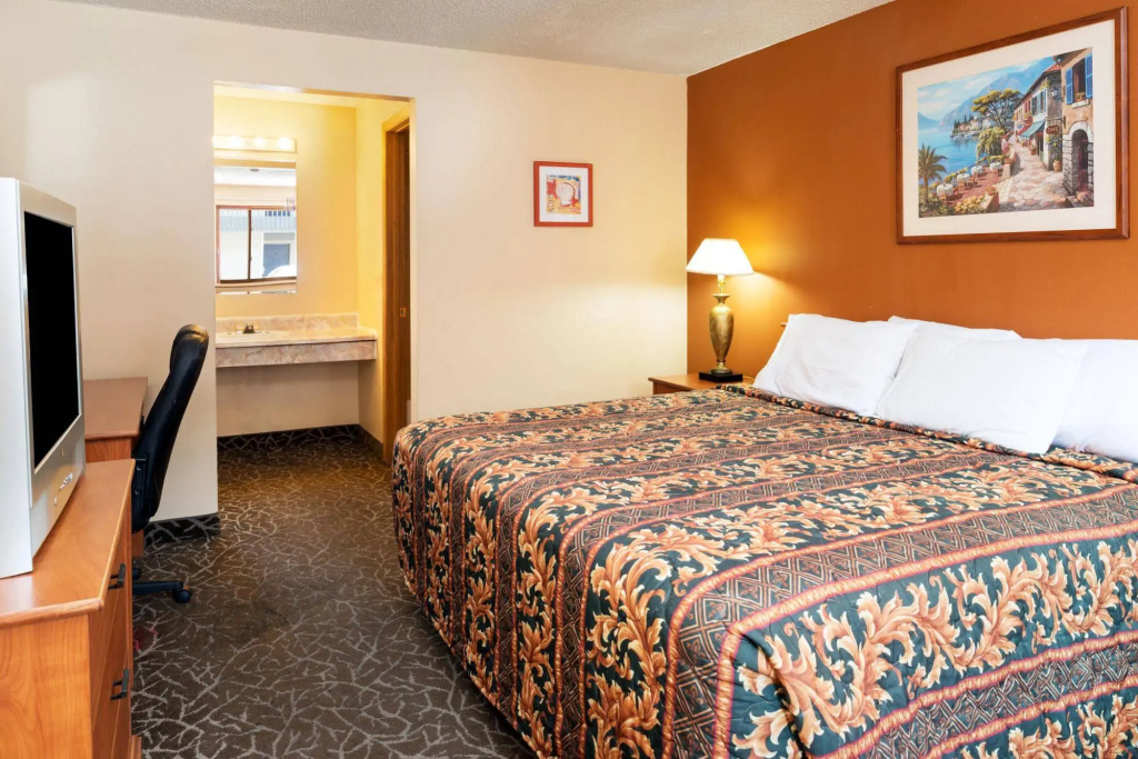 SilverStone Inn North Spokane