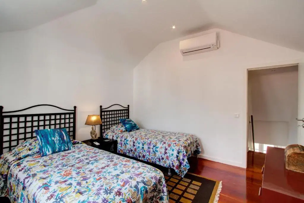 Great Duplex Apartment in Alfama with AC