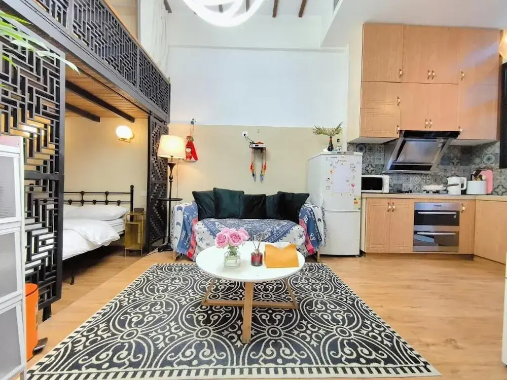 Shanghai Hills & Zinn Happy Family Bnb