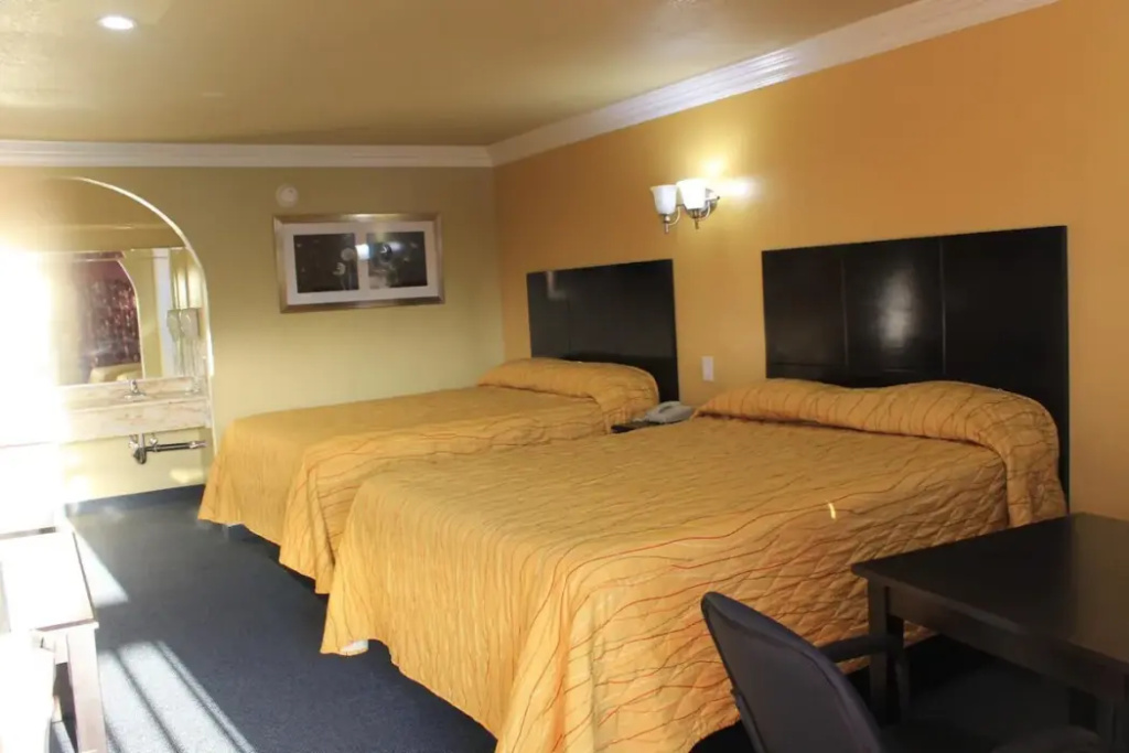 El Rancho Inn
