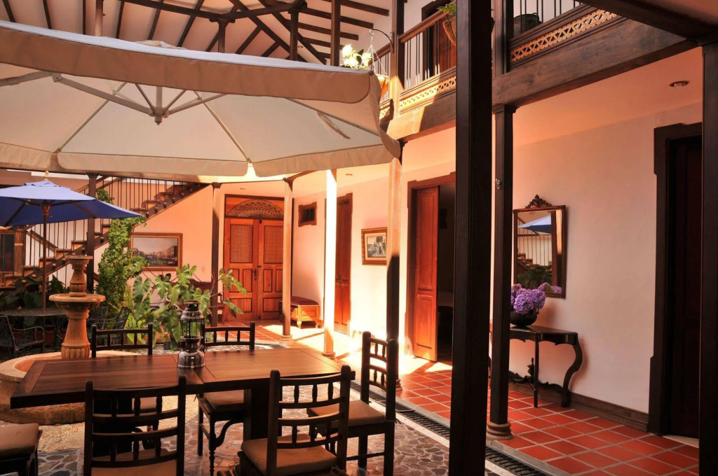 Casa Lola Hotel Boutique