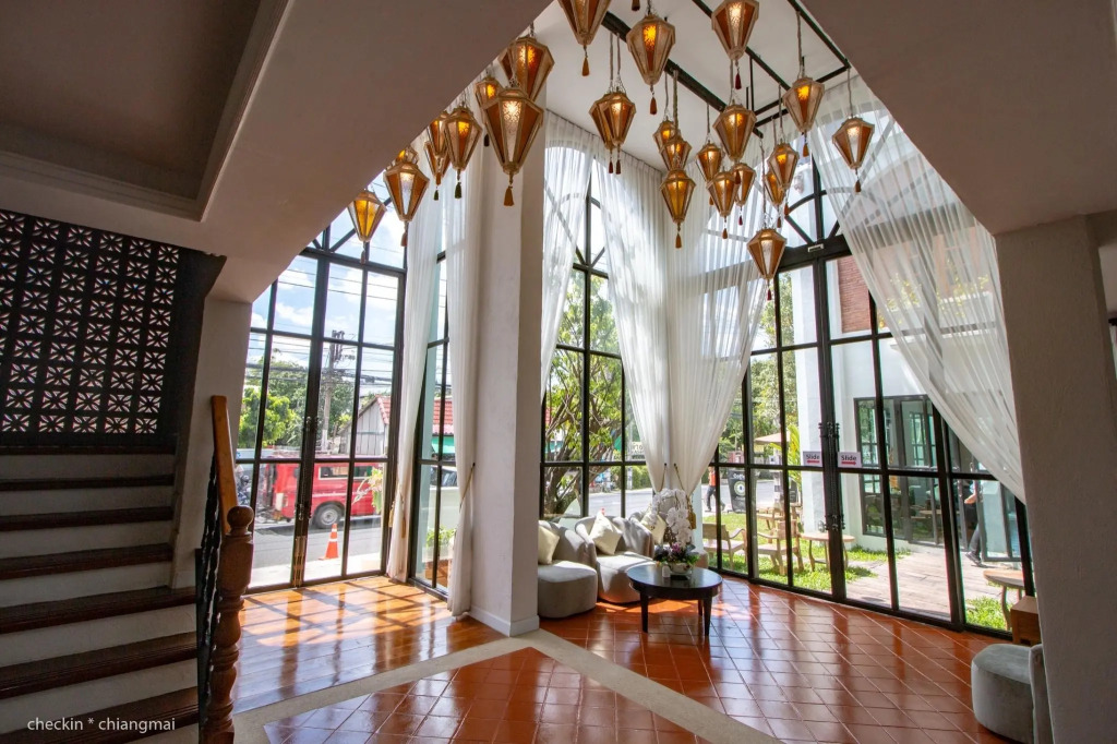 Lanna Oriental Hotel
