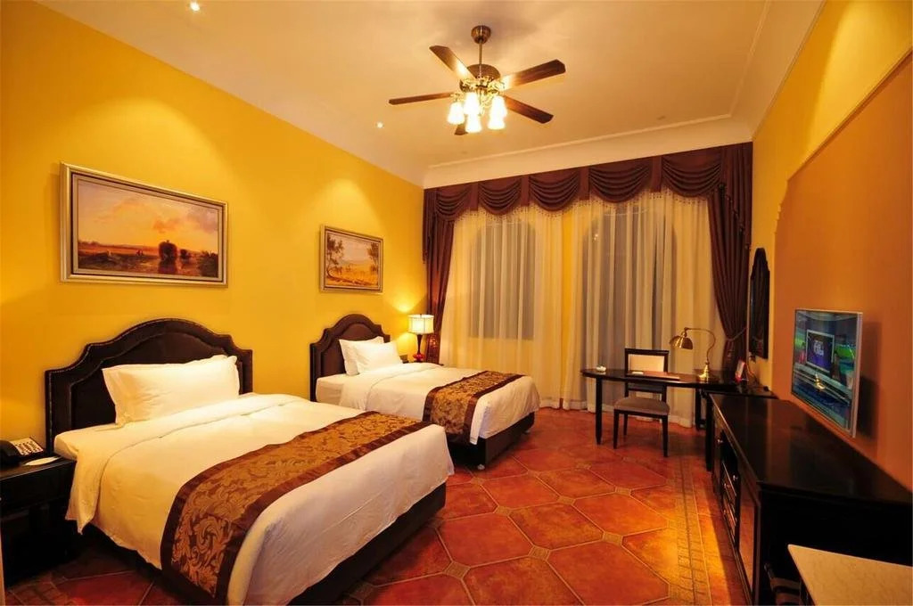 Danzhou Ha Wa Na Hotel