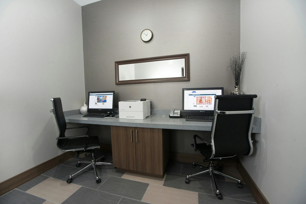 Hampton Inn & Suites Stillwater West