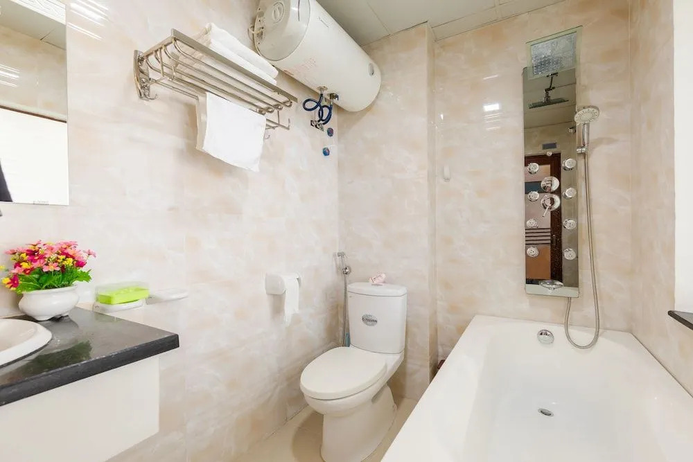 Pho Xanh Marina Hotel
