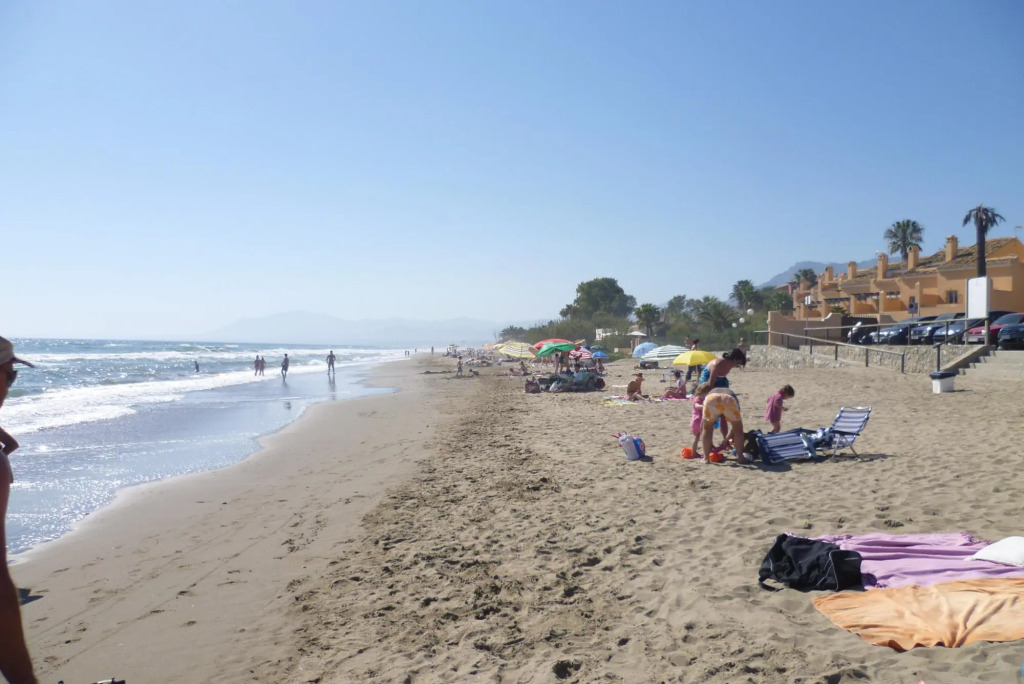 28039 - Great penthouse near beach