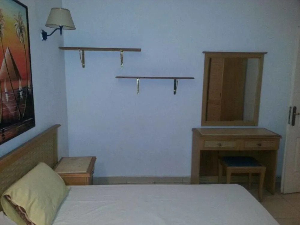 E Tours Apartments