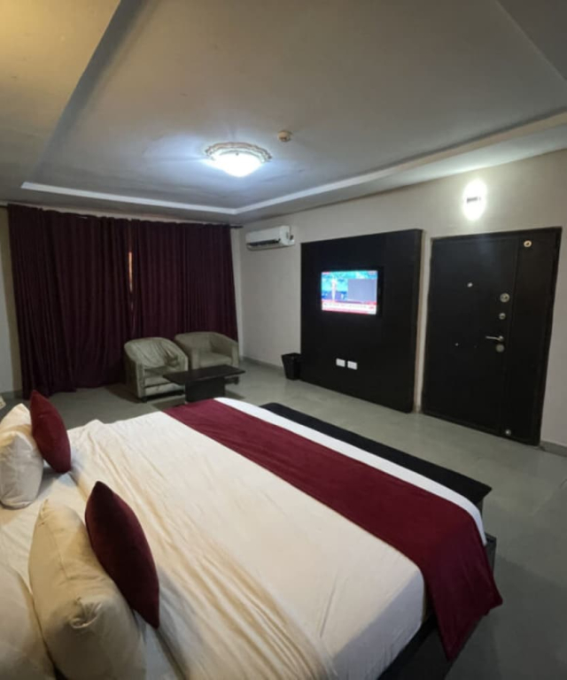 Grand Maridos Hotel