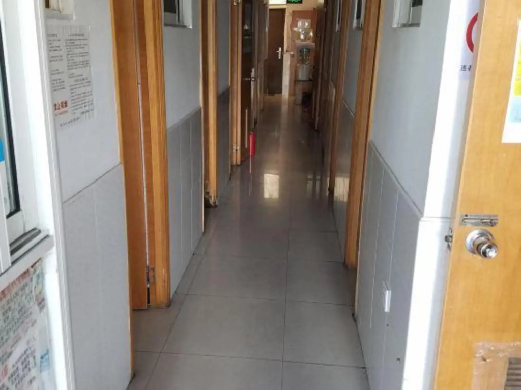 Zhenghong Hostel