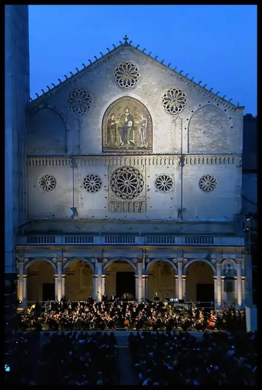 Appartamento con terrazza in Via Campo dei Fiori