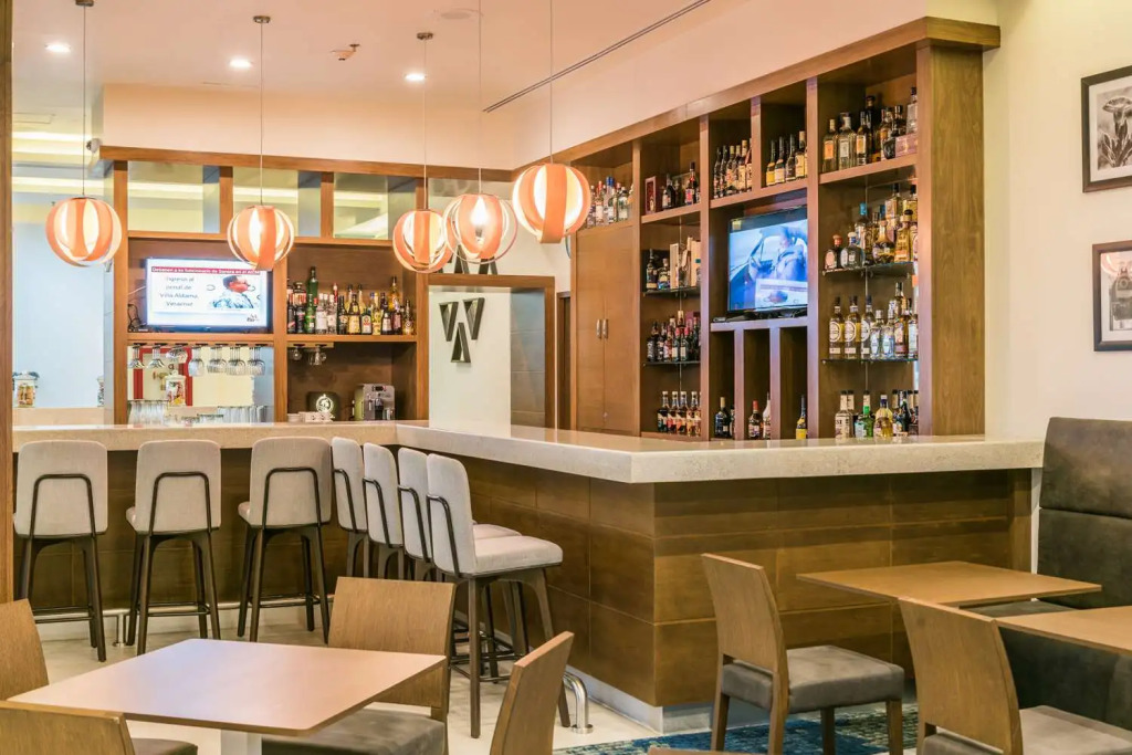 Hampton Inn & Suites by Hilton Salamanca Bajio