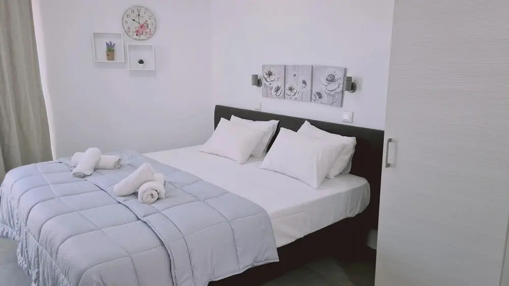 100 AN - Napa Living 20