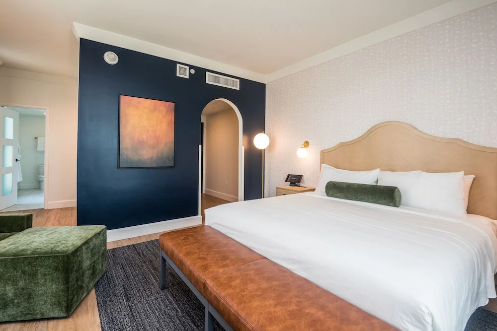 Hotel Versailles