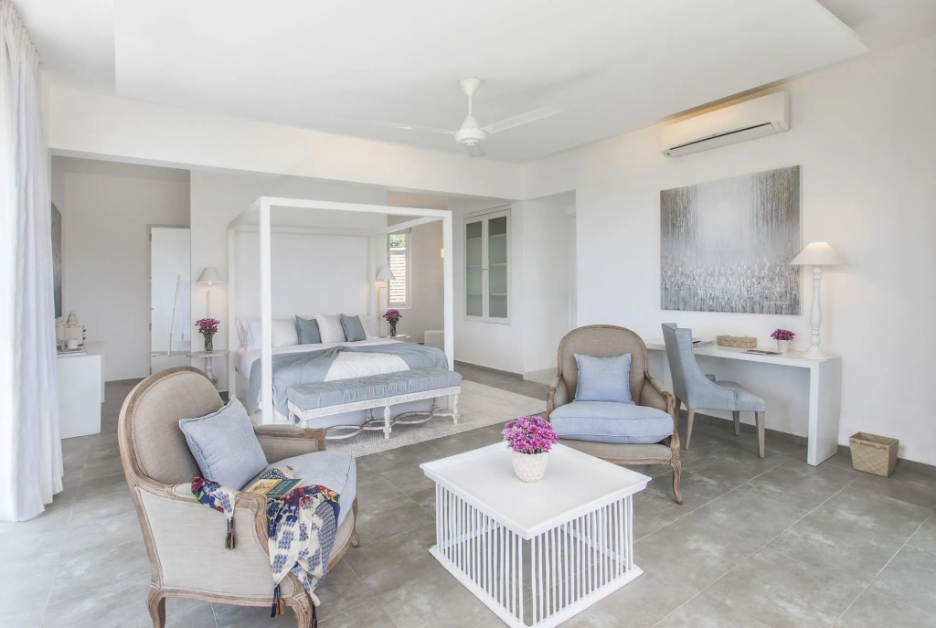 Villa White
