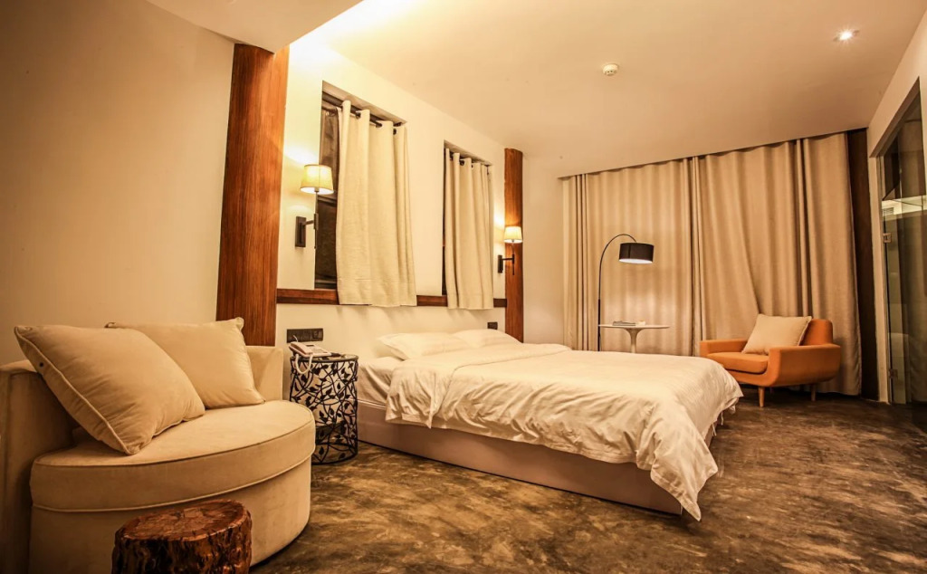 Collection - Home Resorts
