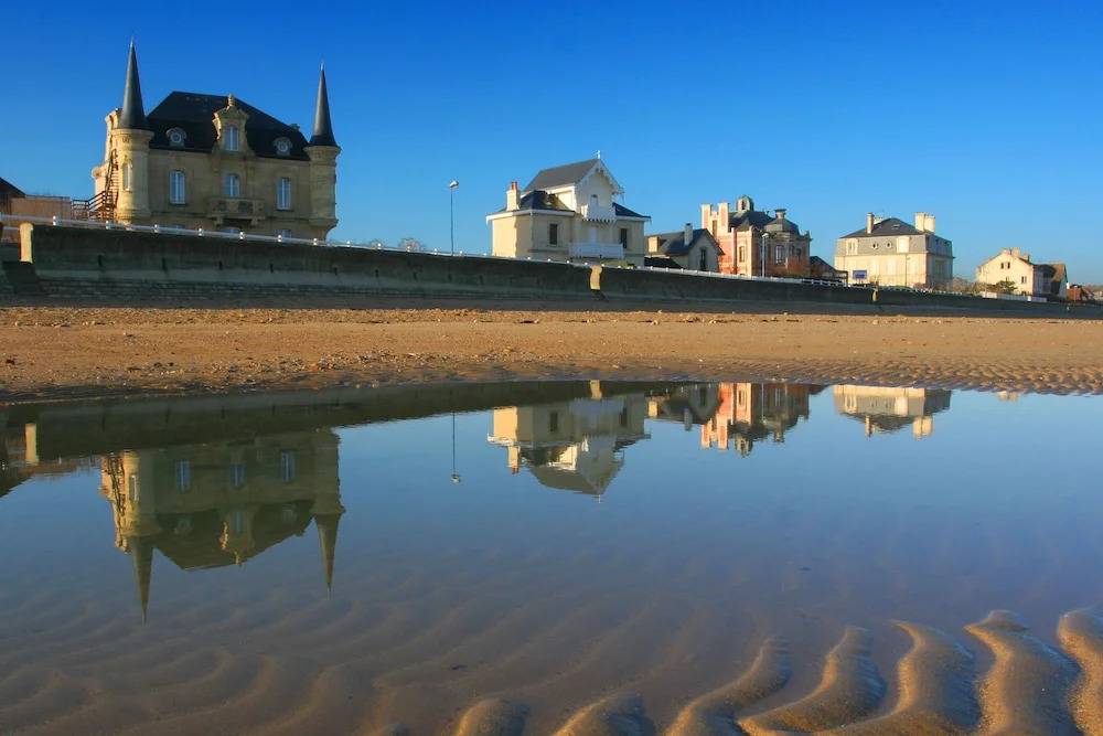 Les Tourelles - Chalets & Chambres en Bord de Mer