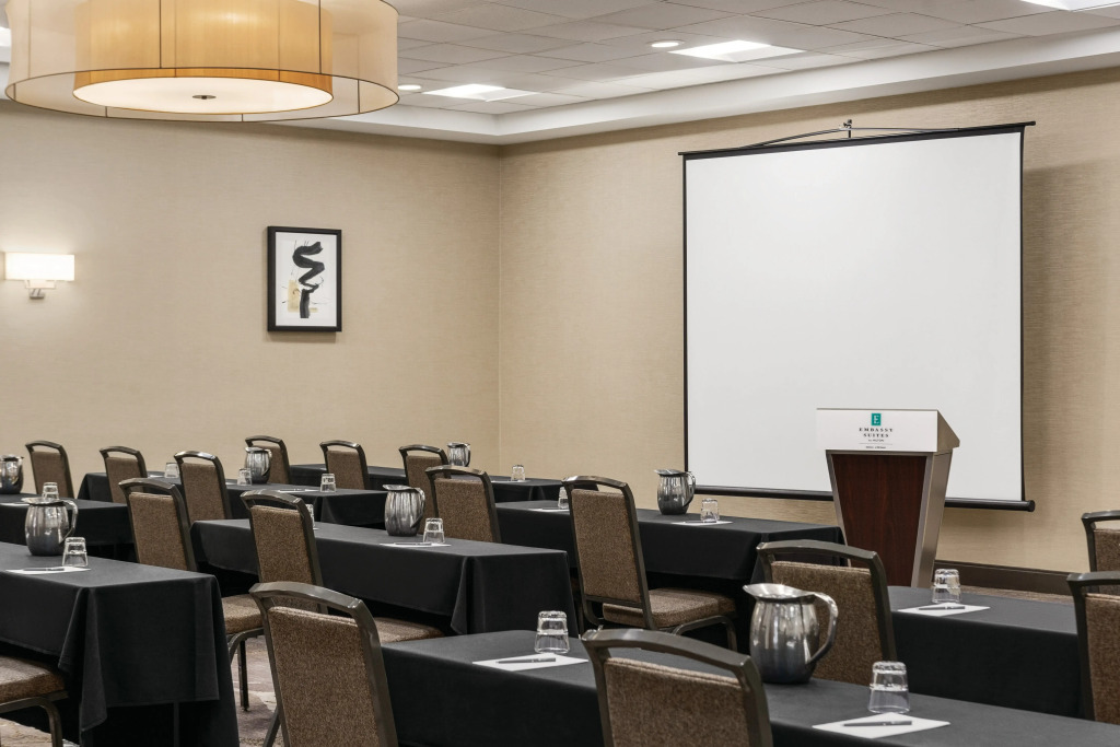 Embassy Suites by Hilton Baltimore at BWI Airport