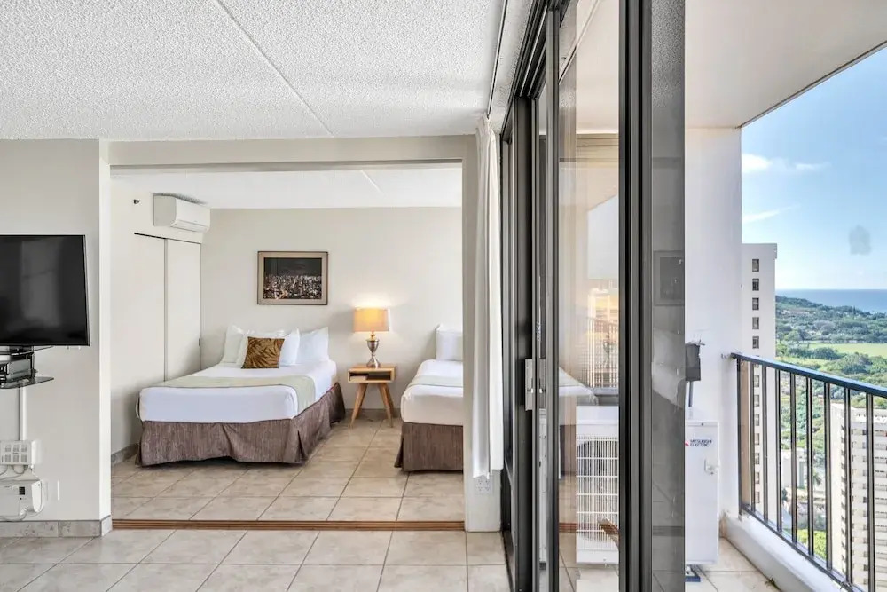 Waikiki Banyan Condo With Panoramic 37th Floor Ocean Views