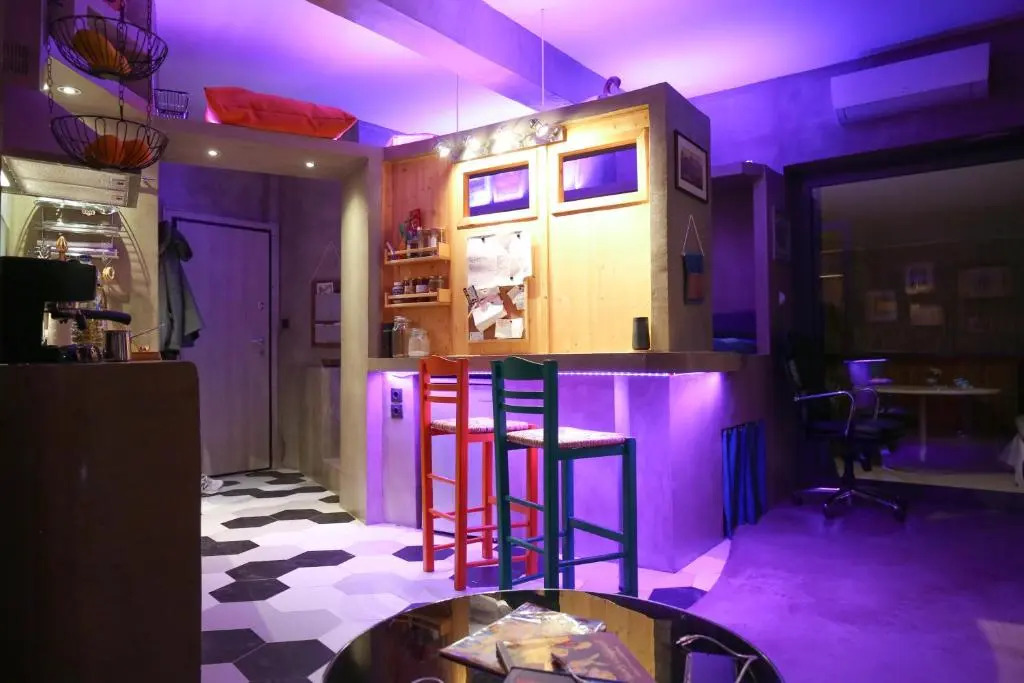 Exceptional modern studio in Athens, big balcony, central & calm