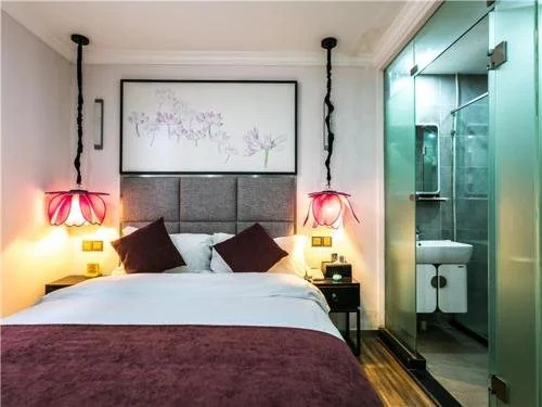 Blooming Hotel
