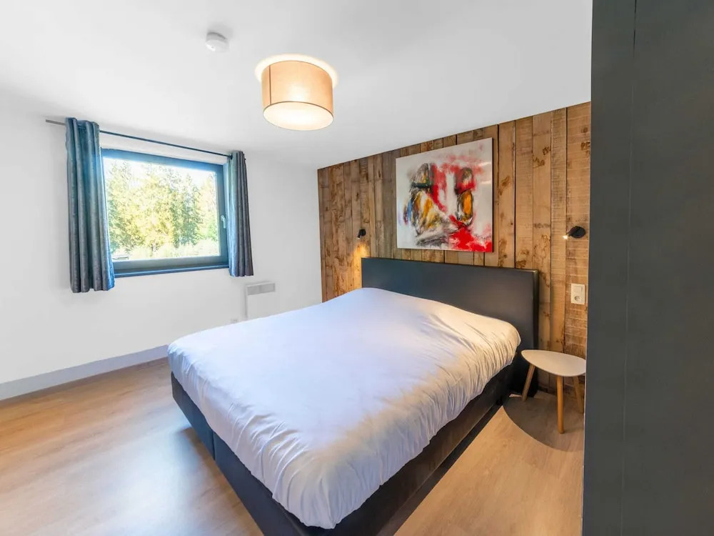 Lush Chalet Near Lake of Butgenbach