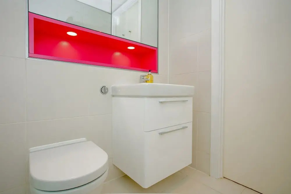 2 Bedroom Canal-side Flat