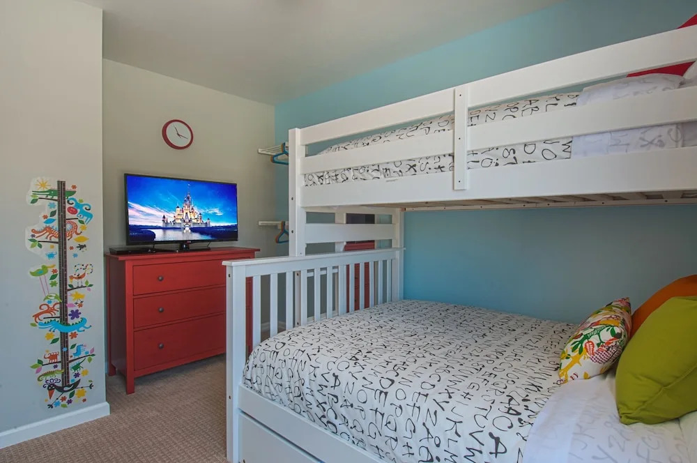 100 Acre Wood 3 Bedrooms 2 Bathrooms Condo