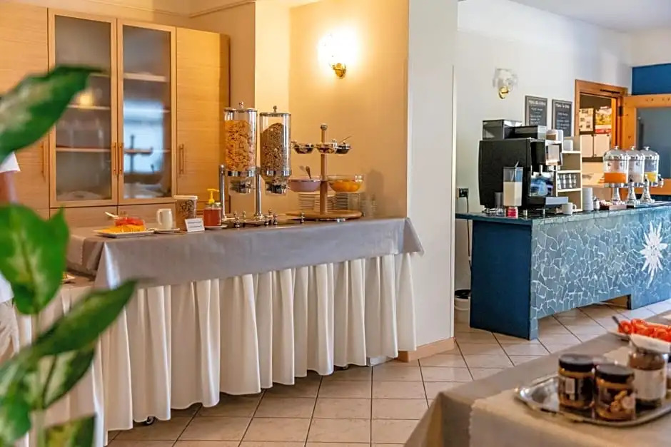 Hotel Lory - Molveno - Dolomiti
