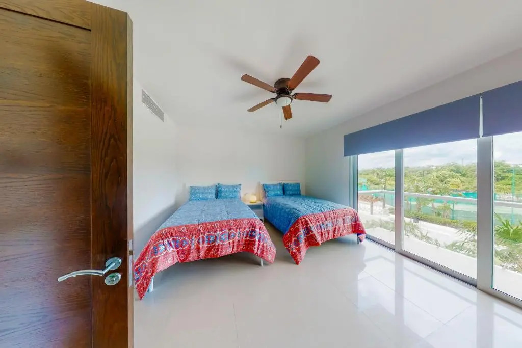 Hakuna Matata 725N at Mareazul Beachfront