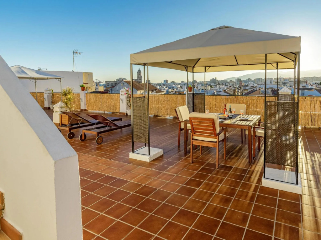 CERVANTES Apartment 30 2BT 1BR
