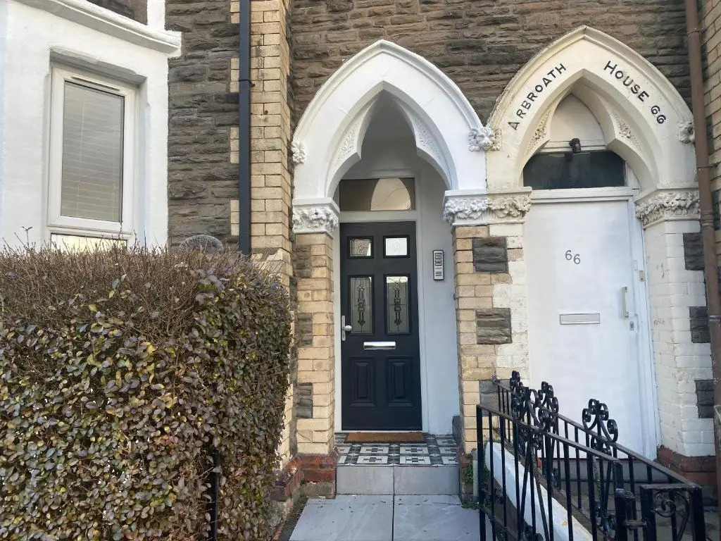 Wyndham Crescent - Stylish Flat in Popular Pontcanna