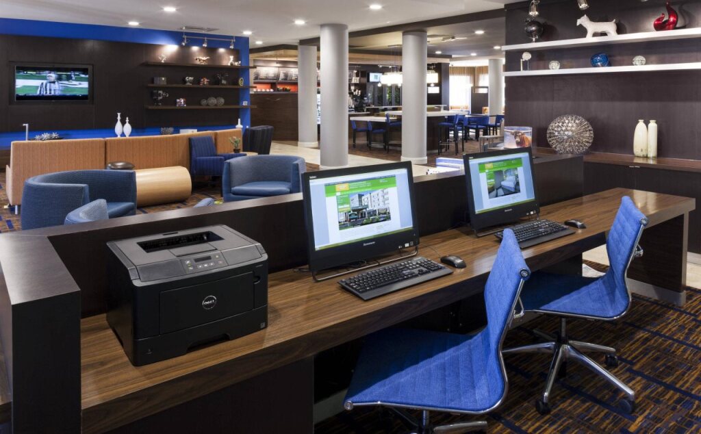 Courtyard by Marriott Houston North/Shenandoah