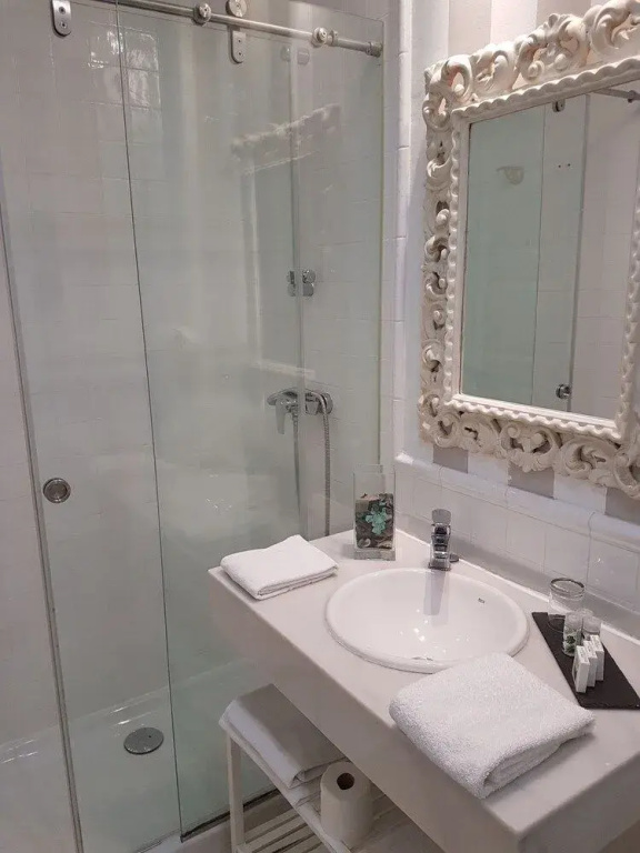 Hostal segovia adults only