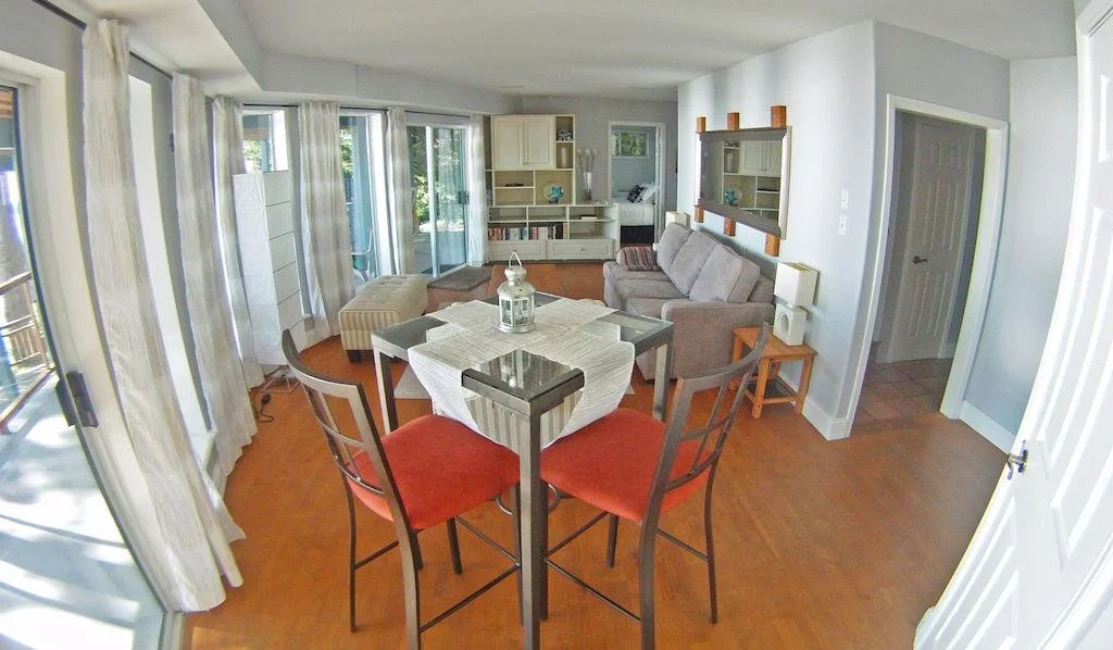 Beachside by the Bay Waterfront Suites