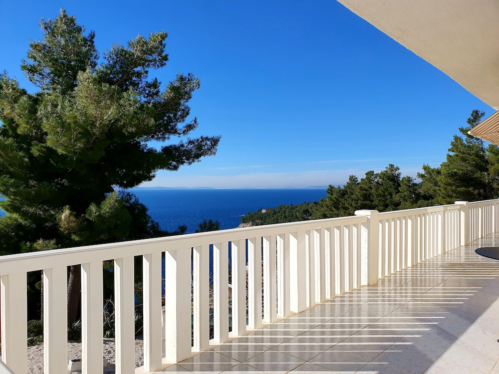 APARTMENTS BLUE ADRIATIC