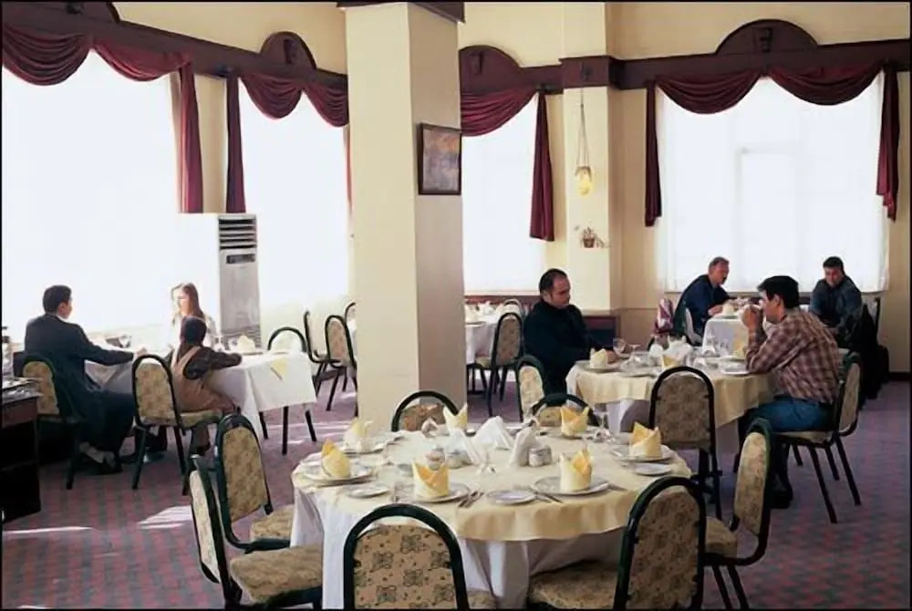 Ayintap Hotel